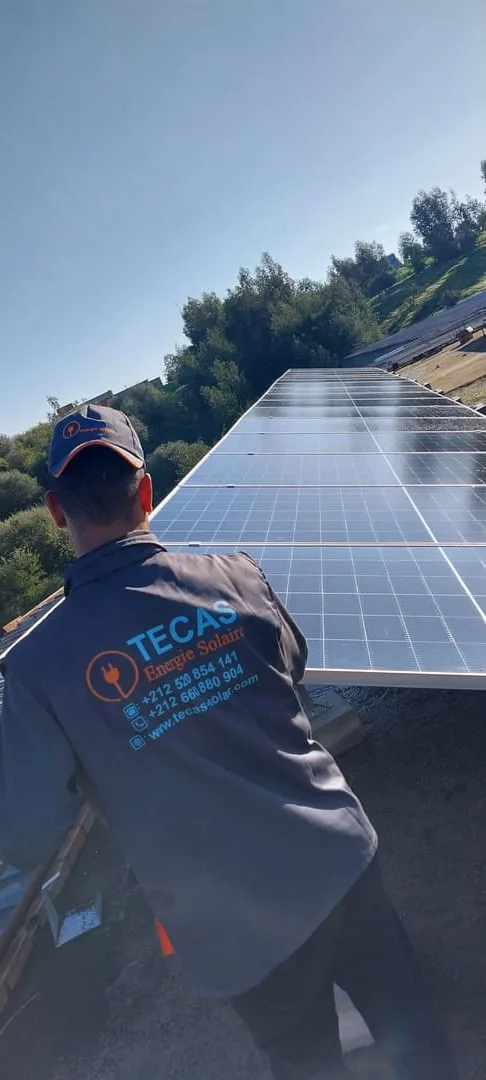 workers-installing-solar-pannels-power-plant-factory-sunset-nature-ai-generative.png