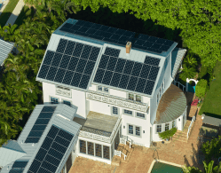 new-residential-house-usa-with-roof-covered-with-solar-panels-producing-clean-ecological-electricity